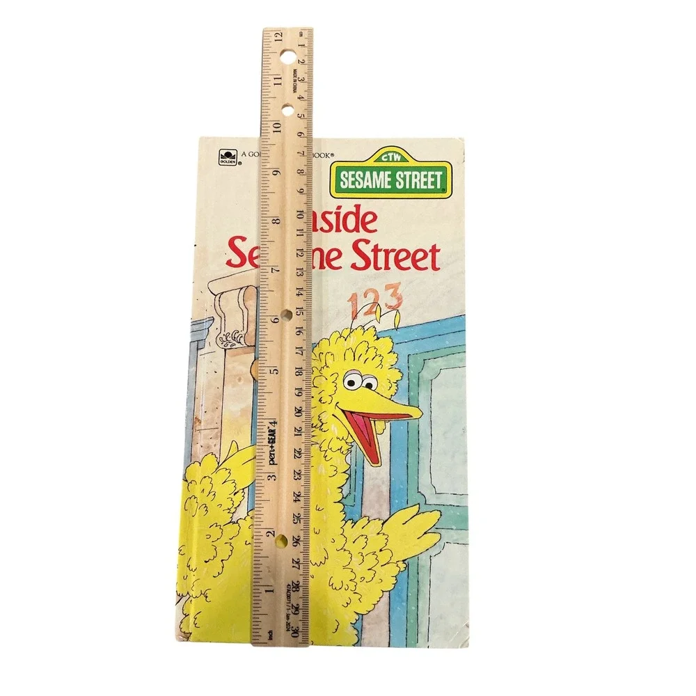 Inside Sesame Street A Golden Sturdy Book‎ Big Bird Vintage 1986 0-307-12142-9